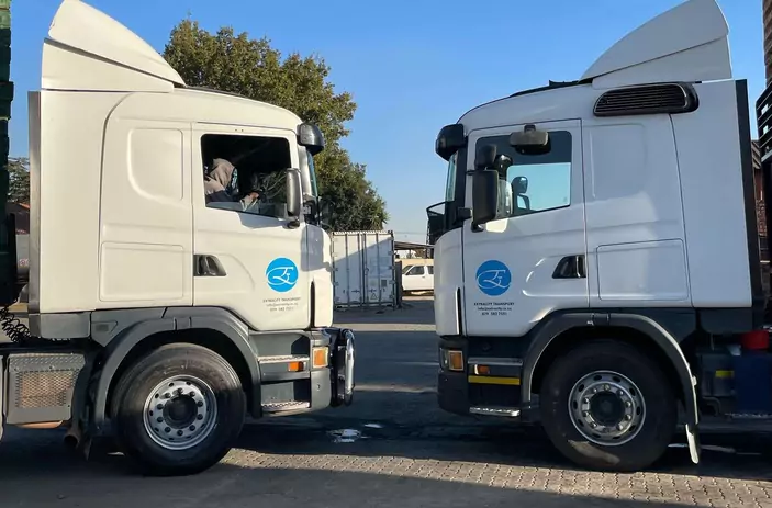 Extracity trucks